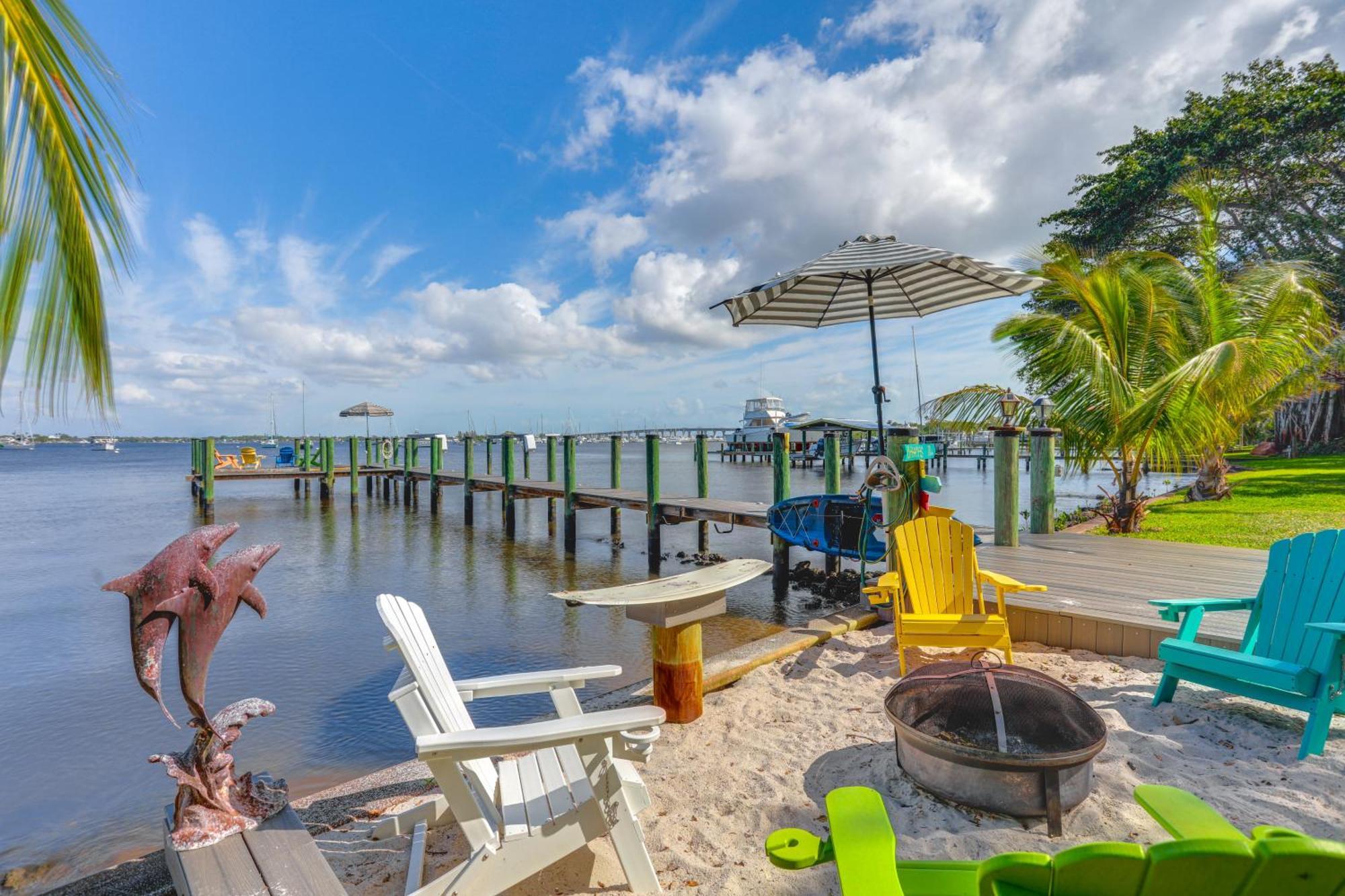 Waterfront Stuart Oasis With Hot Tub And Dock! Vila Exterior foto